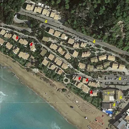 Dom wakacyjny Menigos 57 Seafront With Garden *